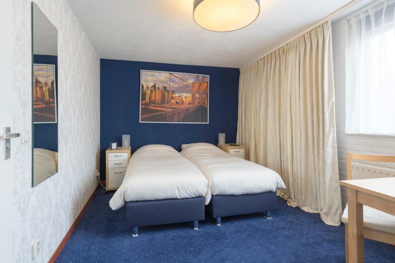 De Waag Hotel Makkum Bagian luar foto