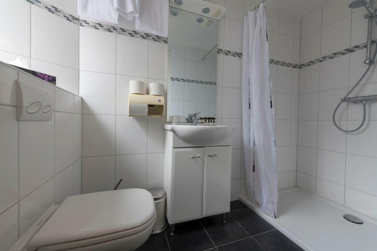 De Waag Hotel Makkum Bagian luar foto